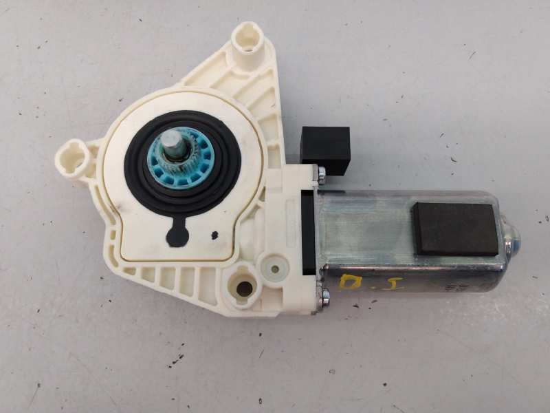 Recambio de motor elevalunas delantero izquierdo para volkswagen tiguan allspace(bw2) sport 4motion referencia OEM IAM 5Q4959802