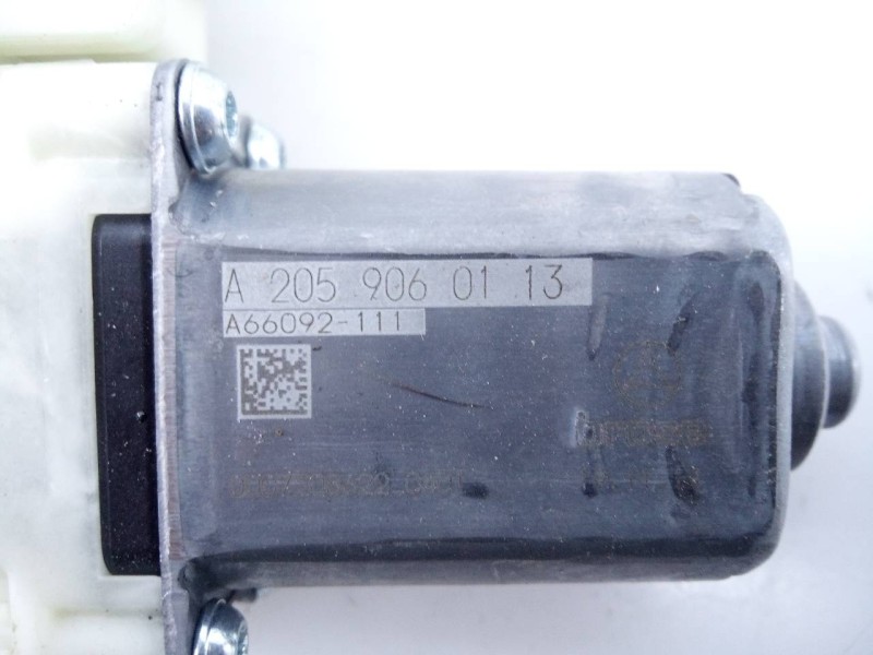 Recambio de motor elevalunas delantero derecho para mercedes-benz clase c (w205) familiar avangarde referencia OEM IAM A20590601