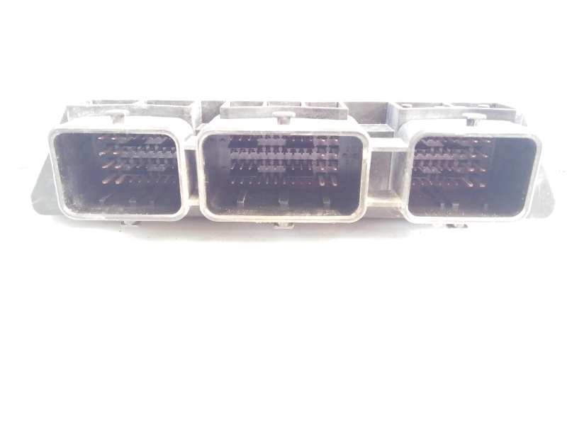 Recambio de centralita motor uce para peugeot 206 berlina e-music referencia OEM IAM 0281012525 9661728580 E3-B2-55-2