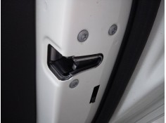 CERRADURA PUERTA TRASERA DERECHA 