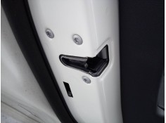 CERRADURA PUERTA TRASERA IZQUIERDA 