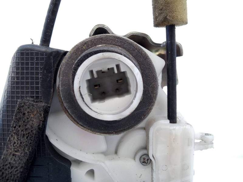 Recambio de cerradura puerta trasera izquierda para toyota prius (nhw30) plug-in hybrid advance referencia OEM IAM T4314120F1  E