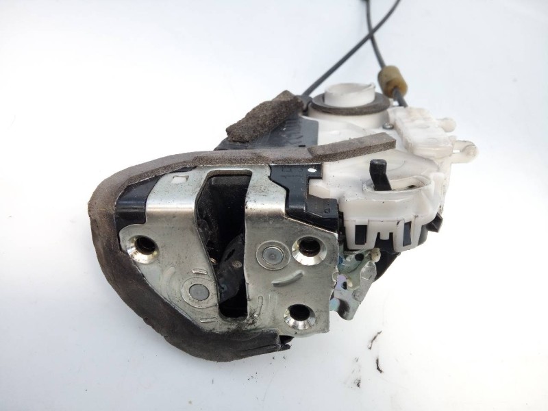 Recambio de cerradura puerta trasera izquierda para toyota prius (nhw30) plug-in hybrid advance referencia OEM IAM T4314120F1  E