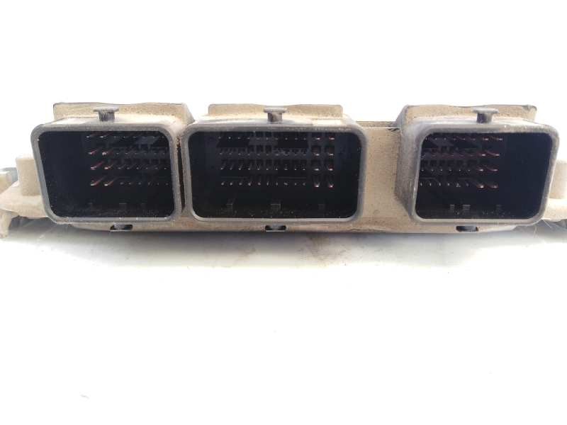 Recambio de centralita motor uce para peugeot 307 (s1) xn referencia OEM IAM 9647480580 0261206943 E3-B4-22-1