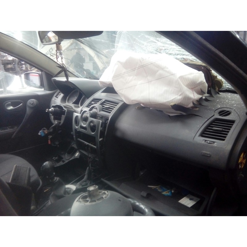 renault megane ii berlina 3p del año 2004