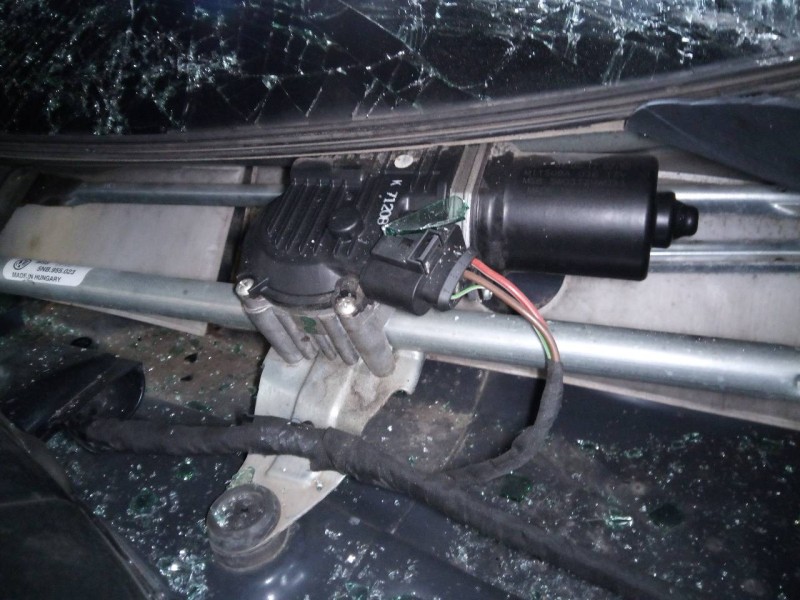 Recambio de motor limpia delantero para volkswagen tiguan advance bmt referencia OEM IAM SW0372HW033  