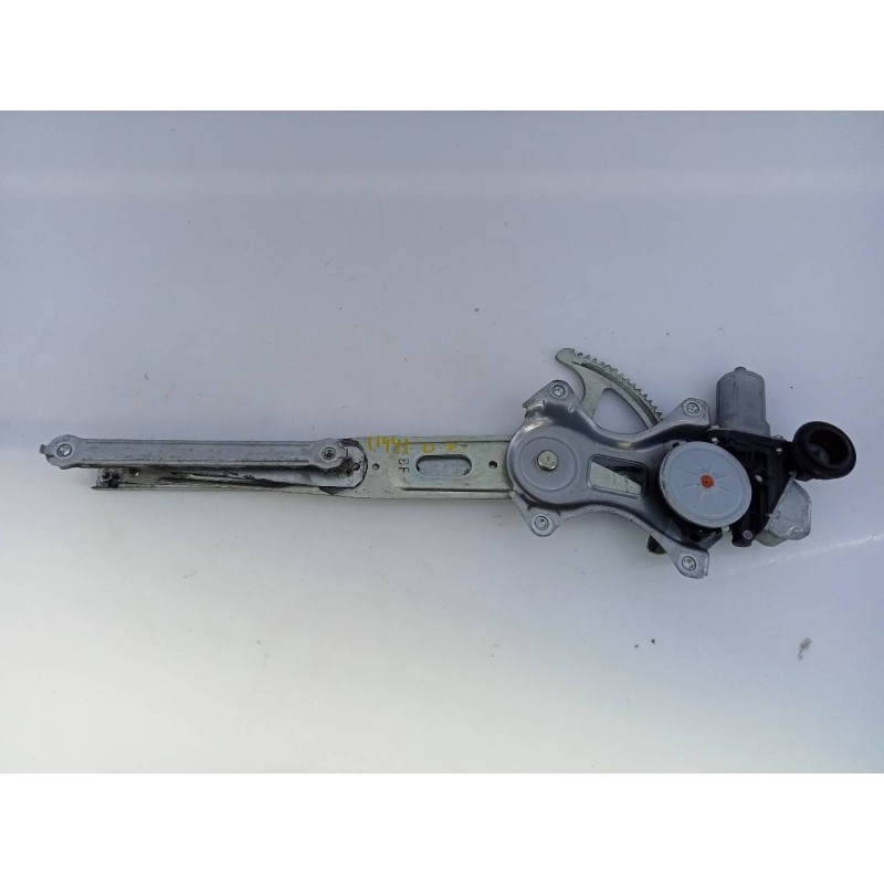 Recambio de elevalunas delantero izquierdo para toyota prius (nhw30) plug-in hybrid advance referencia OEM IAM 8572047110 062020