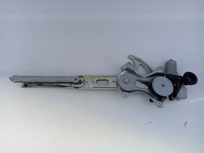 Recambio de elevalunas delantero izquierdo para toyota prius (nhw30) plug-in hybrid advance referencia OEM IAM 8572047110 062020