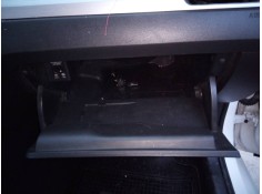 Recambio de guantera para skoda rapid active referencia OEM IAM    2