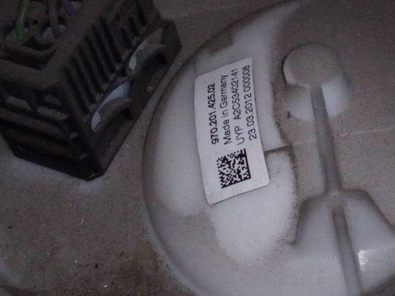 Recambio de aforador para porsche panamera 4 s referencia OEM IAM 97020142502 A2C53402141 