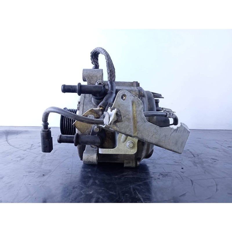 Recambio de alternador para porsche panamera 4 s referencia OEM IAM 94860302304 LR1190935F P3-B5-12-2