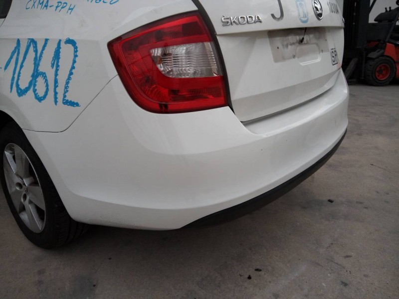 Recambio de paragolpes trasero para skoda rapid active referencia OEM IAM   