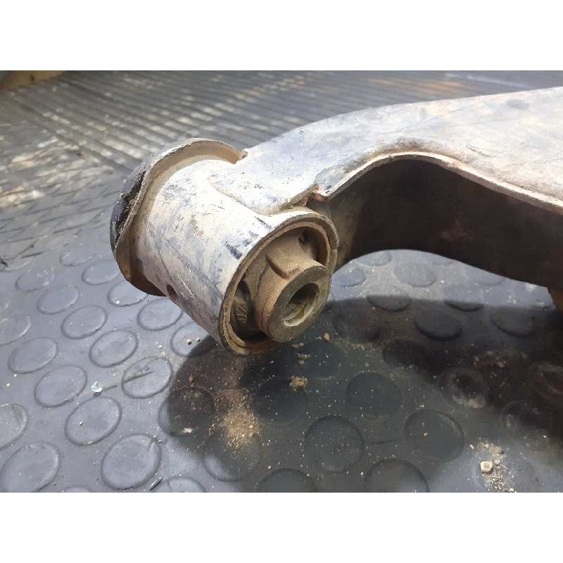 Recambio de brazo suspension inferior delantero izquierdo para mitsubishi montero (v80/v90) 3.2 di-d inform (3-trg.) referencia 