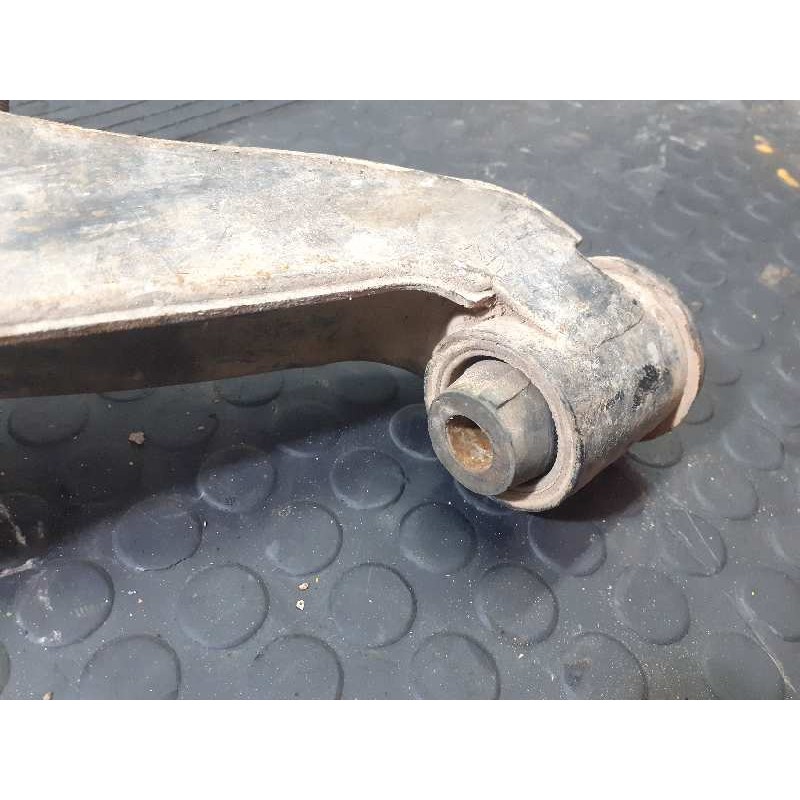 Recambio de brazo suspension inferior delantero izquierdo para mitsubishi montero (v80/v90) 3.2 di-d inform (3-trg.) referencia 