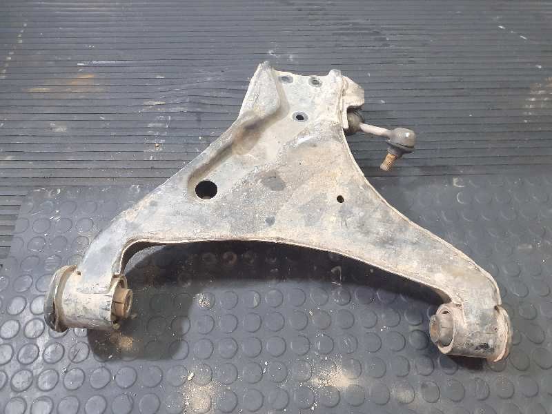 Recambio de brazo suspension inferior delantero izquierdo para mitsubishi montero (v80/v90) 3.2 di-d inform (3-trg.) referencia 