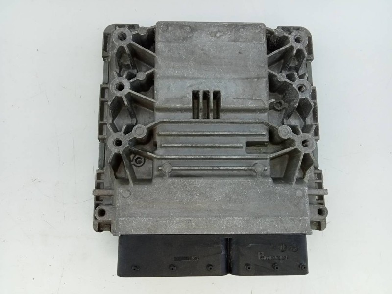 Recambio de centralita motor uce para porsche panamera 4 s referencia OEM IAM 97061860103 6576665313 E3-B6-50-2