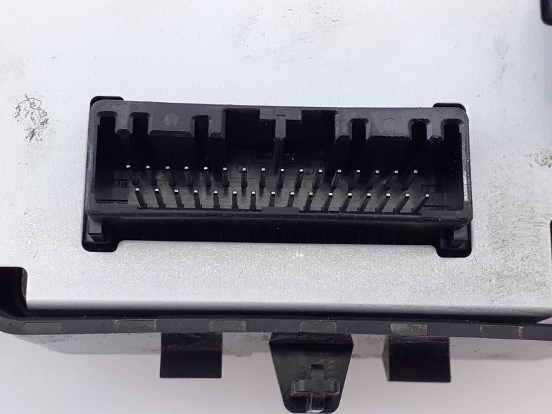 Recambio de mando climatizador para land rover evoque pure referencia OEM IAM EJ3214C239AB  E3-B3-13-2