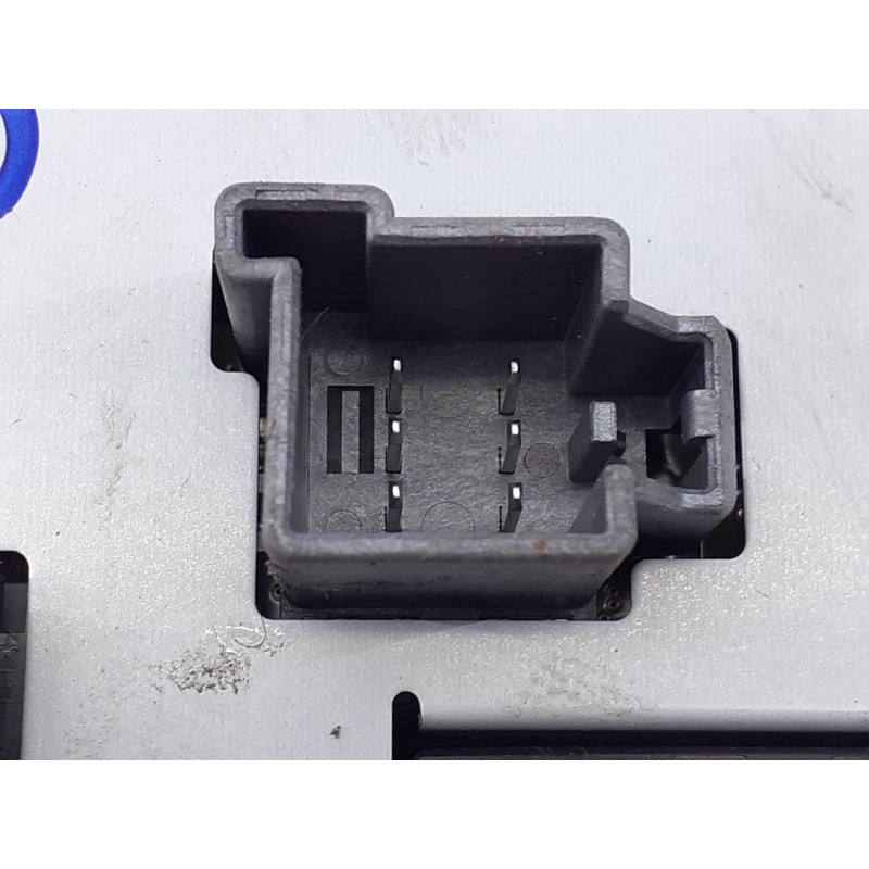 Recambio de mando climatizador para land rover evoque pure referencia OEM IAM EJ3214C239AB  E3-B3-13-2