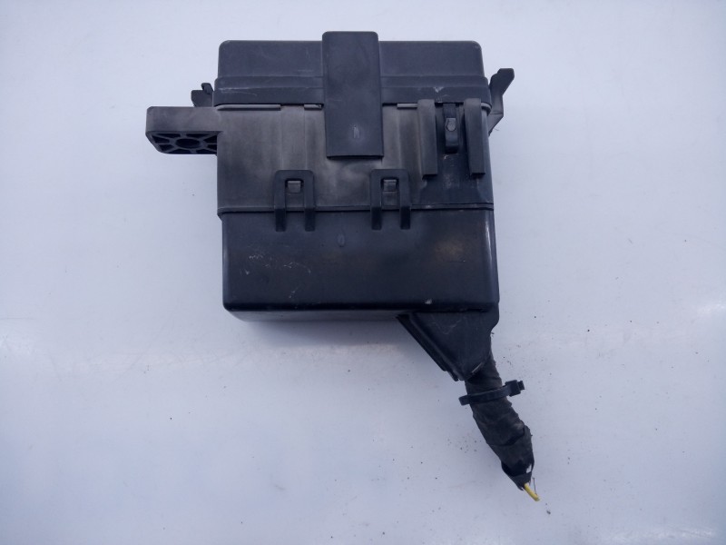 Recambio de caja reles / fusibles para hyundai ix35 tecno awd referencia OEM IAM 140502RSEL755  E3-A3-24-1