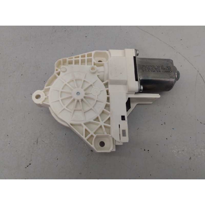 Recambio de motor elevalunas trasero izquierdo para audi a1 sportback (8xf) attracted referencia OEM IAM 8K0959812A 25323437 E1-