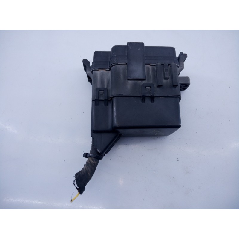 Recambio de caja reles / fusibles para hyundai ix35 tecno awd referencia OEM IAM 140502RSEL755  E3-A3-24-1
