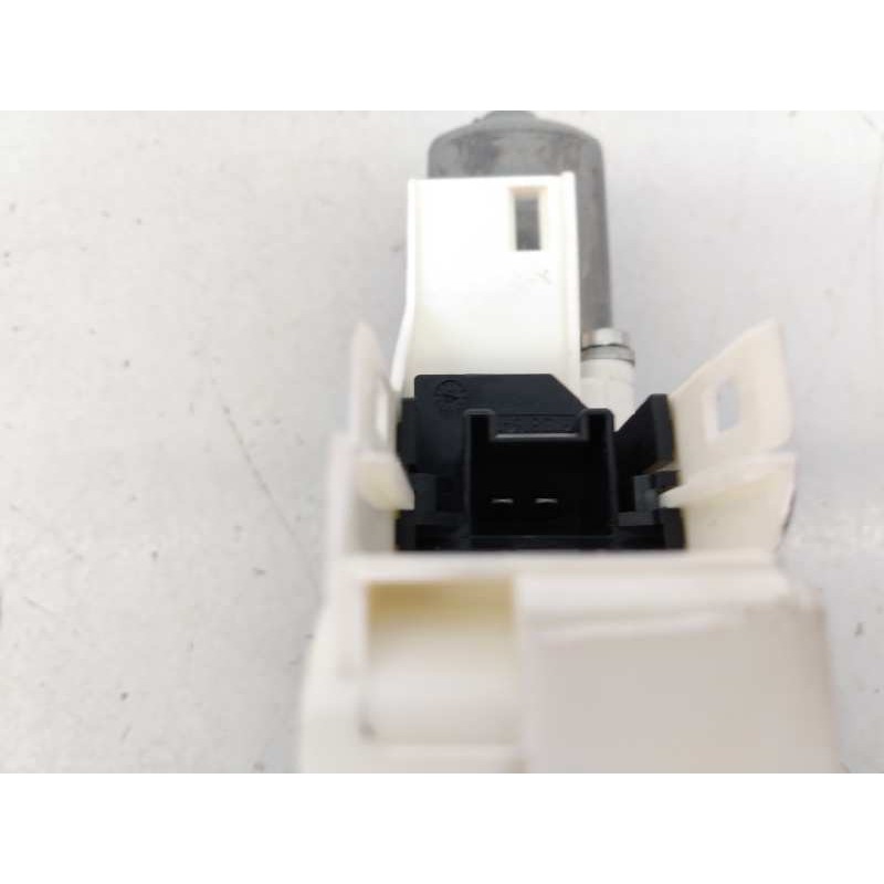 Recambio de motor elevalunas trasero derecho para audi a1 sportback (8xf) attracted referencia OEM IAM 8X0959811A A48517112 E1-B