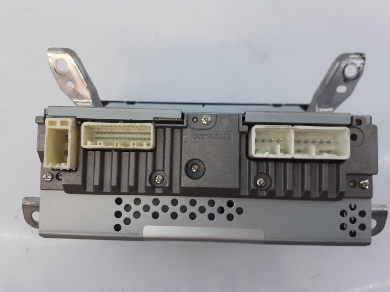 Recambio de sistema audio / radio cd para toyota land cruiser (j15) gx referencia OEM IAM 8612060M20  E3-B2-18-4