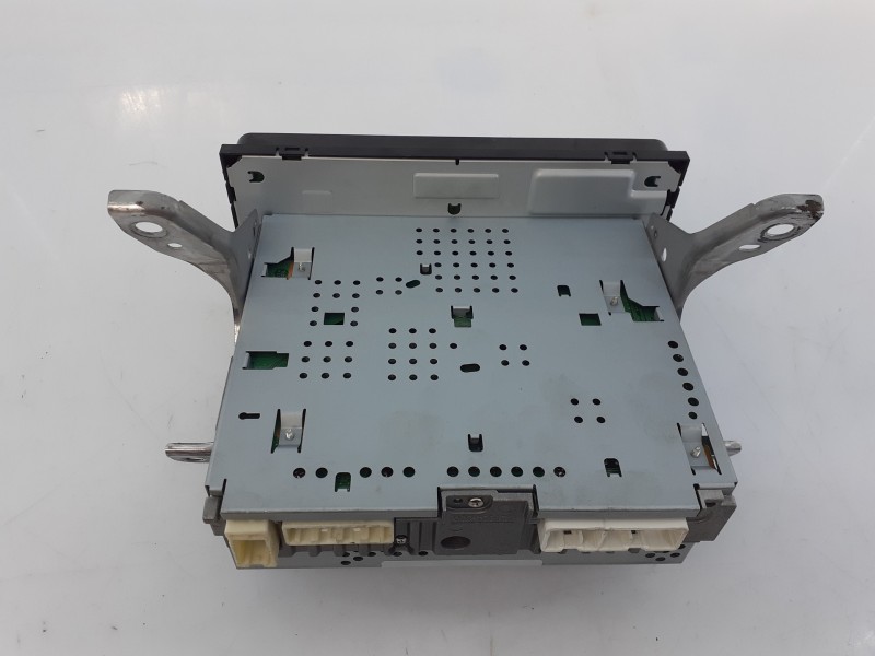 Recambio de sistema audio / radio cd para toyota land cruiser (j15) gx referencia OEM IAM 8612060M20  E3-B2-18-4