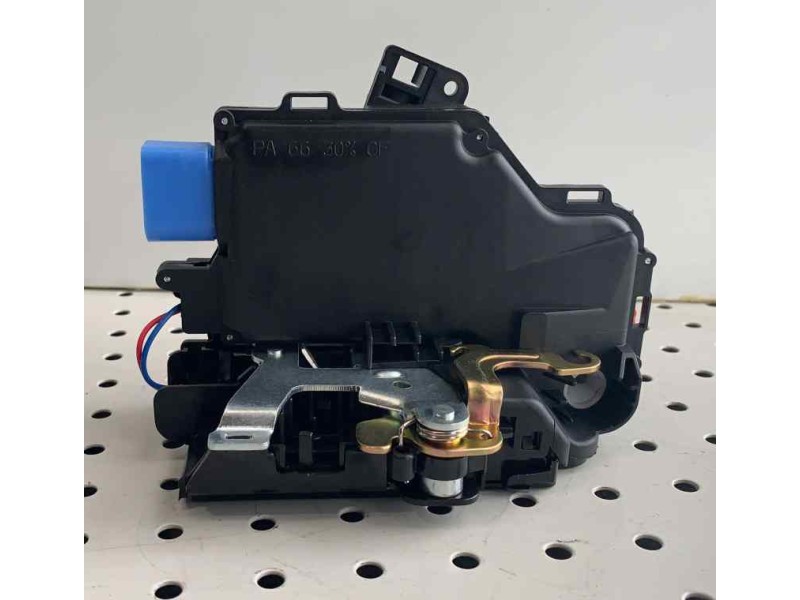 Recambio de cerradura puerta delantera izquierda para universal cerradura delantera izquierda vw-seat-skoda referencia OEM IAM 3