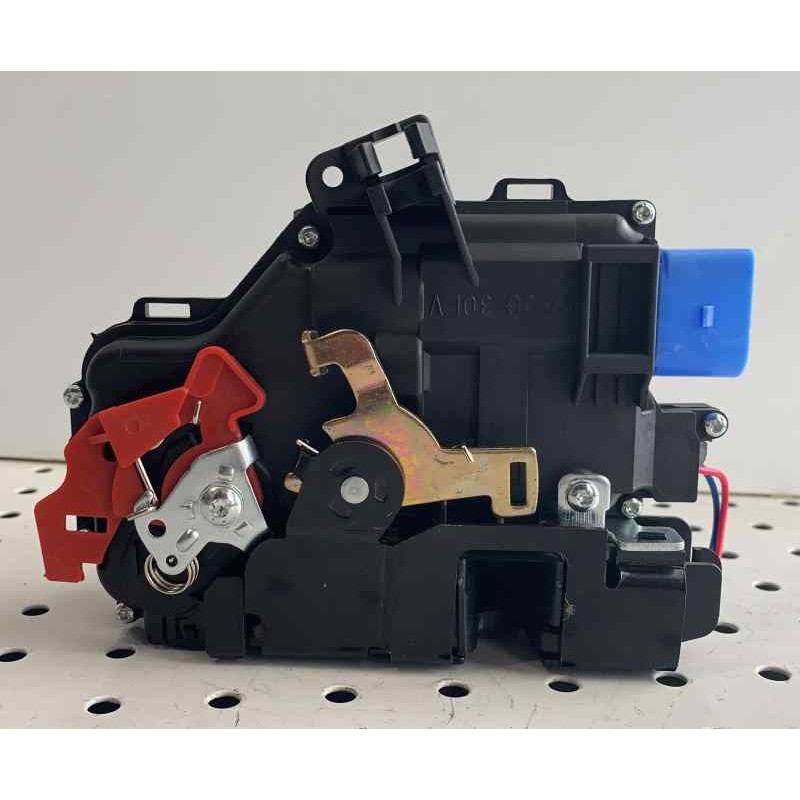 Recambio de cerradura puerta delantera izquierda para universal cerradura delantera izquierda vw-seat-skoda referencia OEM IAM 3