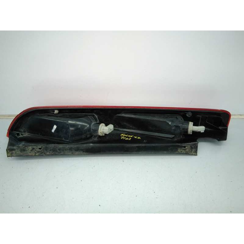 Recambio de piloto trasero derecho para ford focus lim. (cb4) trend referencia OEM IAM 1528770  E2-B3-18-1