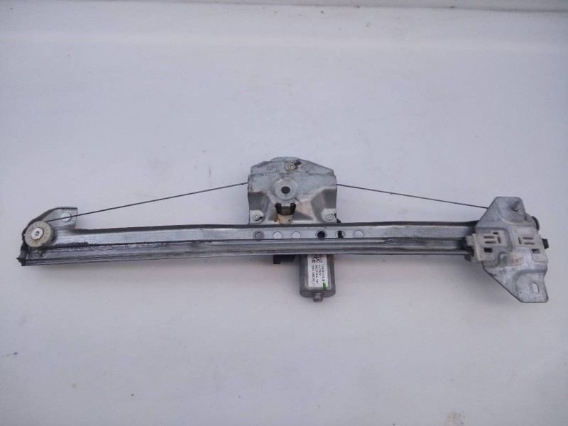 Recambio de elevalunas delantero izquierdo para dacia dokker express ambiance referencia OEM IAM 128001472B 9030318C E1-A1-31-2