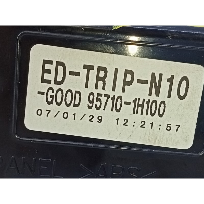 Recambio de pantalla multifuncion para kia cee´d active referencia OEM IAM 957101H100  E3-A3-24-3