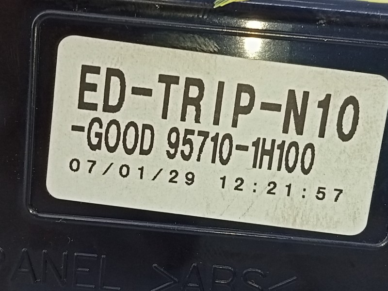 Recambio de pantalla multifuncion para kia cee´d active referencia OEM IAM 957101H100  E3-A3-24-3