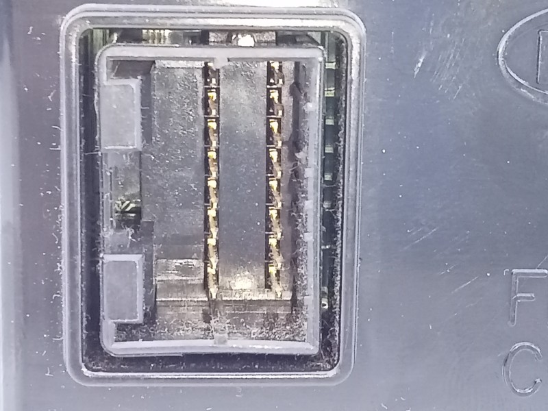 Recambio de pantalla multifuncion para kia cee´d active referencia OEM IAM 957101H100  E3-A3-24-3