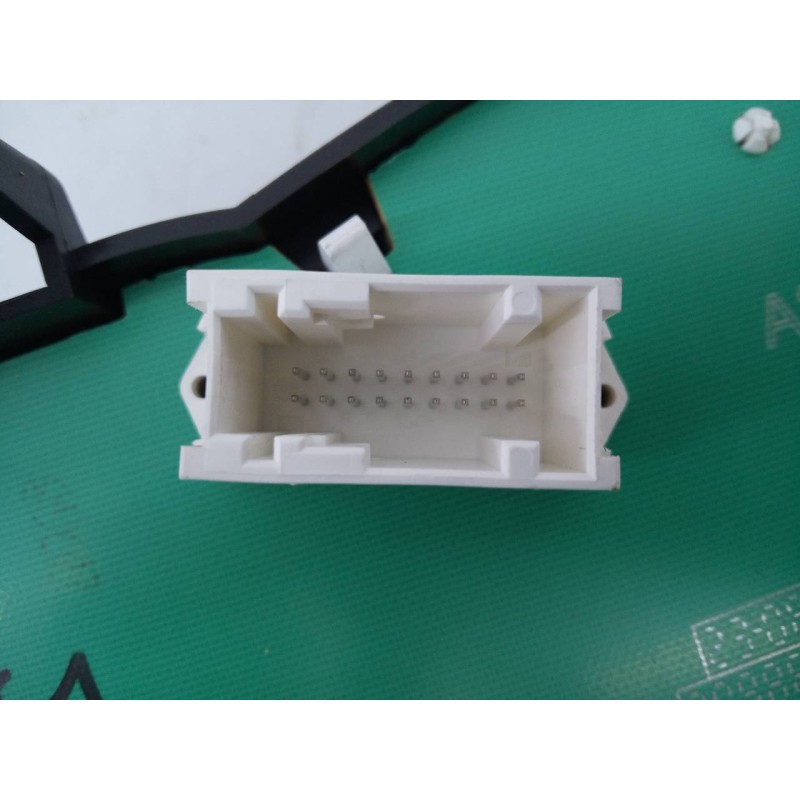 Recambio de cuadro instrumentos para peugeot 207 active referencia OEM IAM 9662904080  E3-B2-38-4