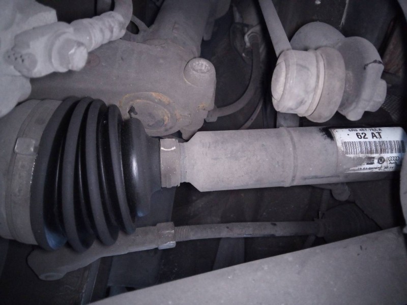 Recambio de transmision delantera derecha para skoda rapid active referencia OEM IAM 6R0407762A  