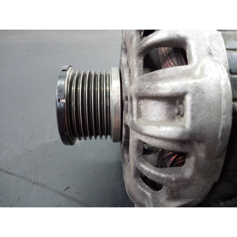 Recambio de alternador para renault clio iv societé referencia OEM IAM 231006007R F000BL04C4 P3-B6-4-5