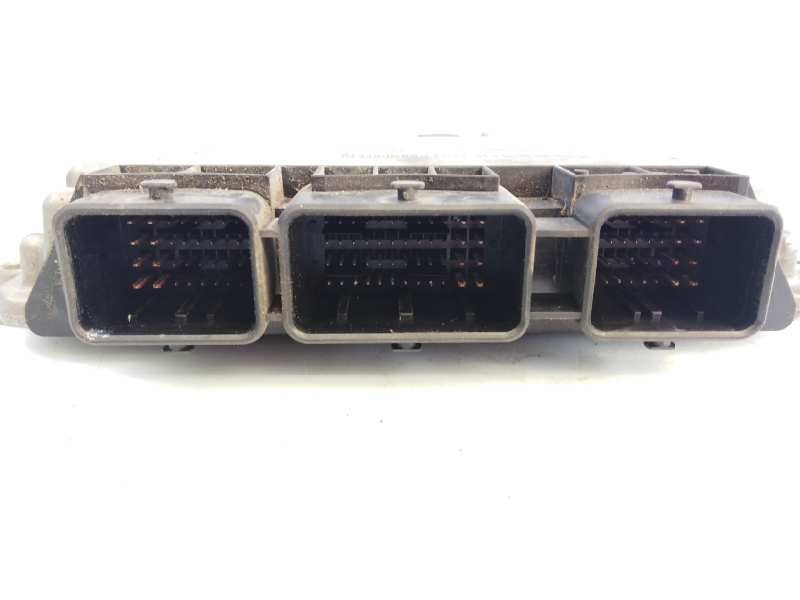 Recambio de centralita motor uce para renault megane ii berlina 5p confort authentique referencia OEM IAM 8200391966 0281011776 