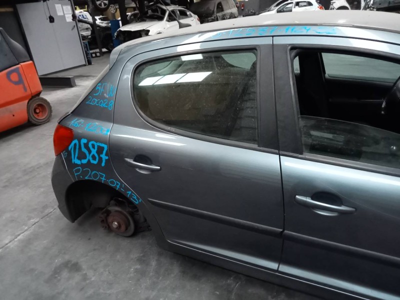 Recambio de puerta trasera derecha para peugeot 207 active referencia OEM IAM   