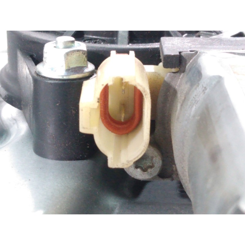 Recambio de elevalunas trasero derecho para hyundai tucson (jm) 2,0 crdi vgt classic 4x2 referencia OEM IAM 834602E000 834802E01