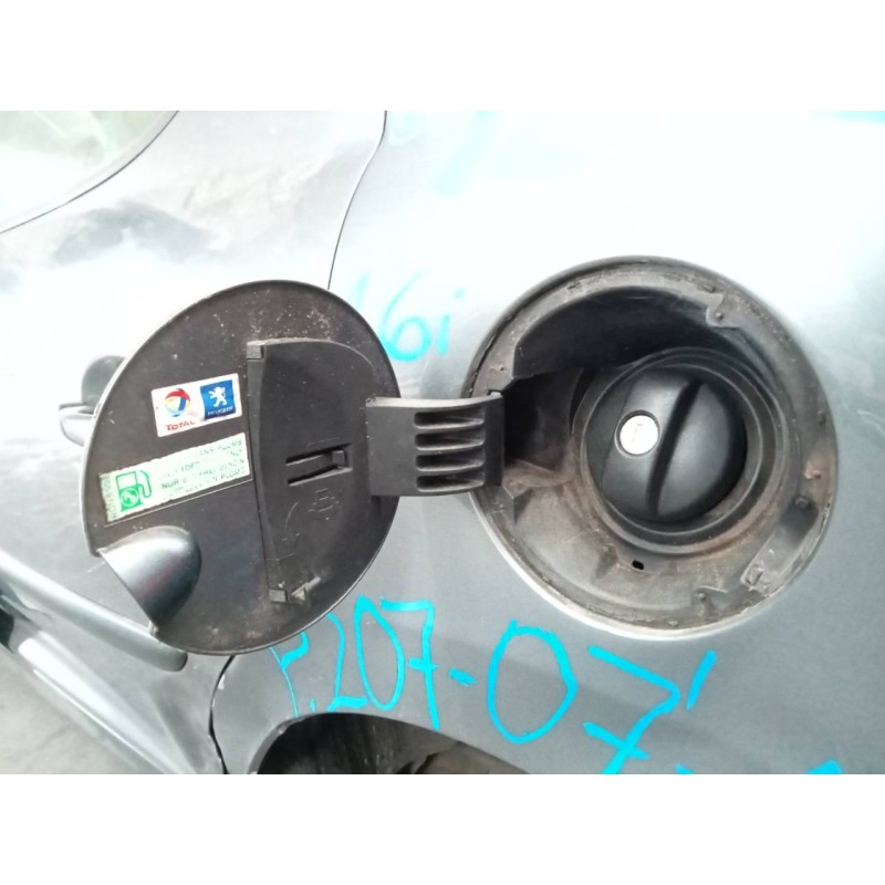 Recambio de tapa exterior combustible para peugeot 207 active referencia OEM IAM   