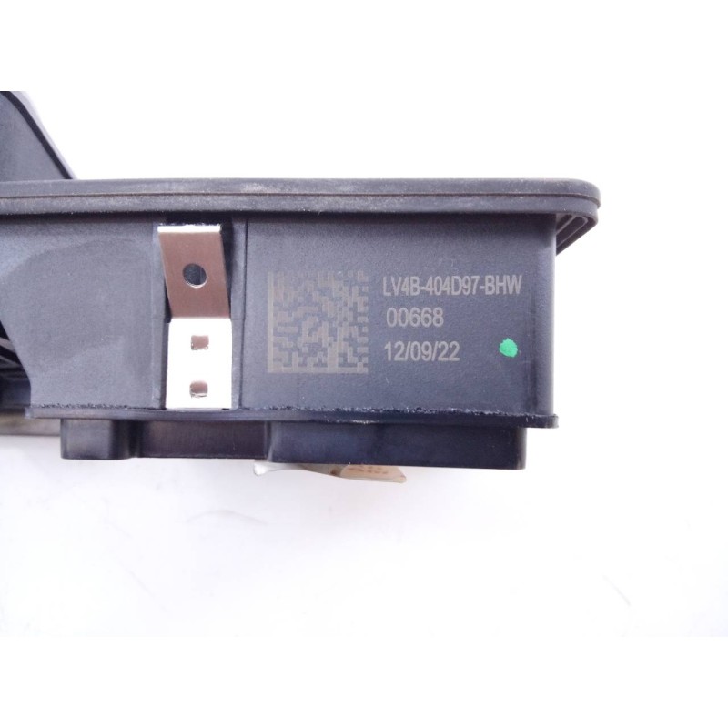 Recambio de modulo electronico para ford kuga st-line referencia OEM IAM LV4B404D97BHW  E3-B3-40-2