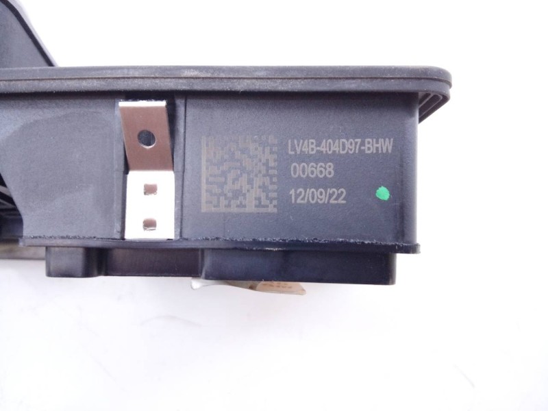 Recambio de modulo electronico para ford kuga st-line referencia OEM IAM LV4B404D97BHW  E3-B3-40-2