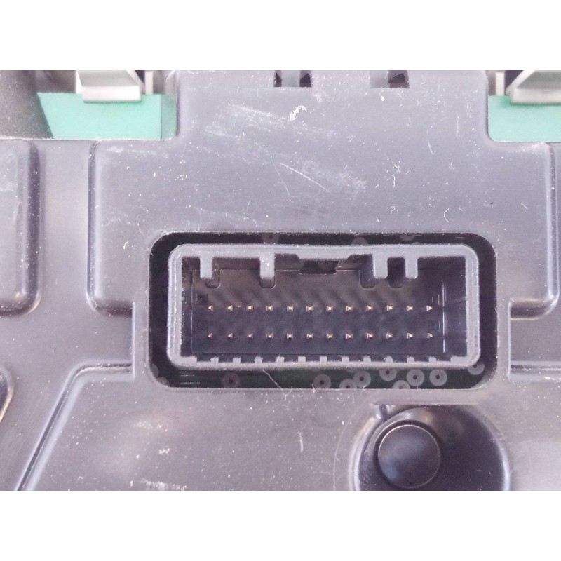 Recambio de cuadro instrumentos para renault clio iv societé referencia OEM IAM 248109766R  E2-A1-29-3