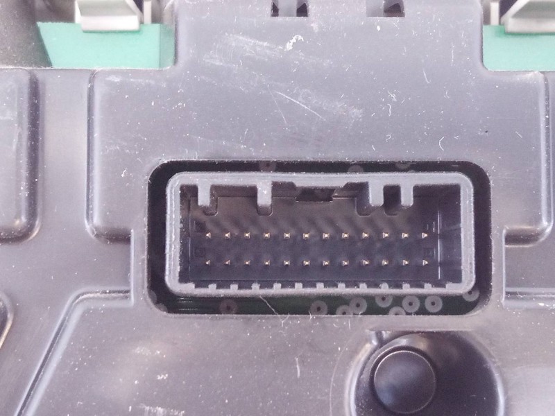 Recambio de cuadro instrumentos para renault clio iv societé referencia OEM IAM 248109766R  E2-A1-29-3