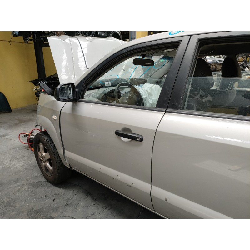 Recambio de puerta delantera izquierda para hyundai tucson (jm) 2,0 crdi vgt classic 4x2 referencia OEM IAM   