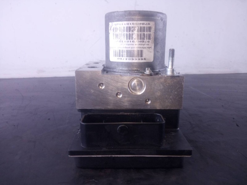 Recambio de abs para peugeot 3008 active referencia OEM IAM 9664332380  P3-A8-28-4