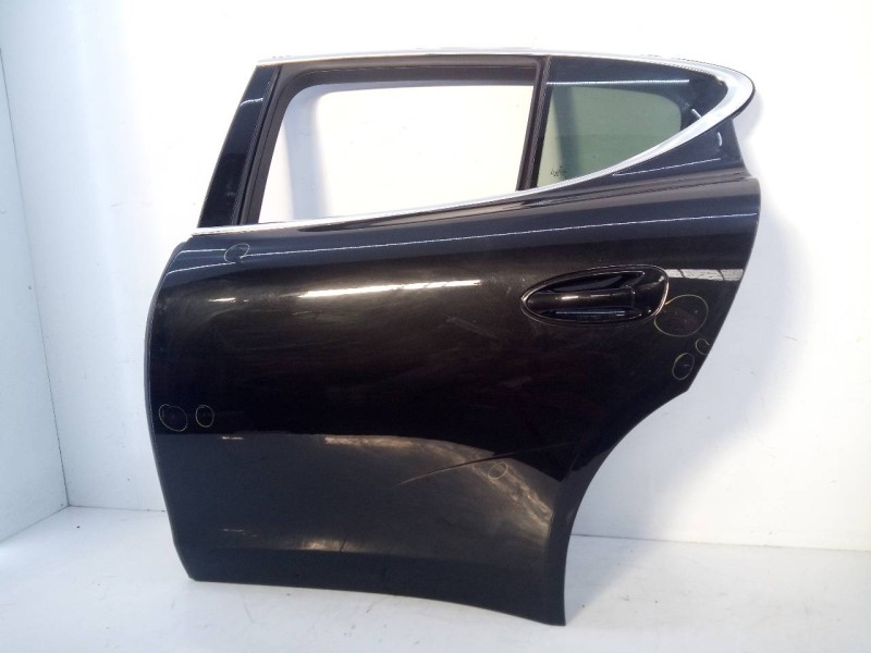 Recambio de puerta trasera izquierda para porsche panamera 4 s referencia OEM IAM   E4-B4-6