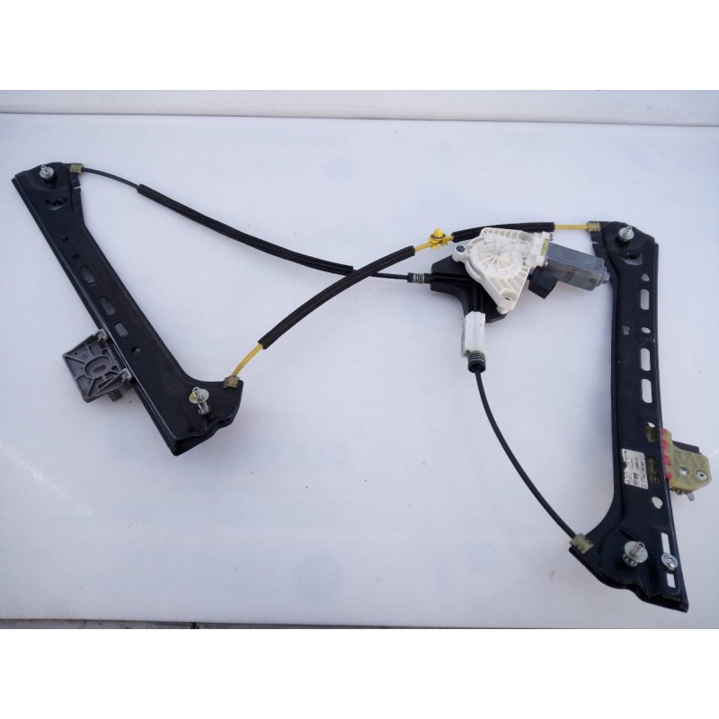 Recambio de elevalunas delantero izquierdo para mercedes-benz clase c coupe (w205) c 220 d (205.304) referencia OEM IAM A2090613